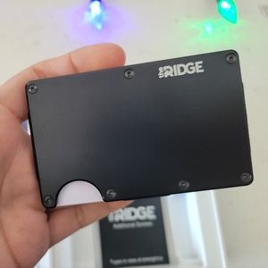 The Ridge Wallet Black - Brand New